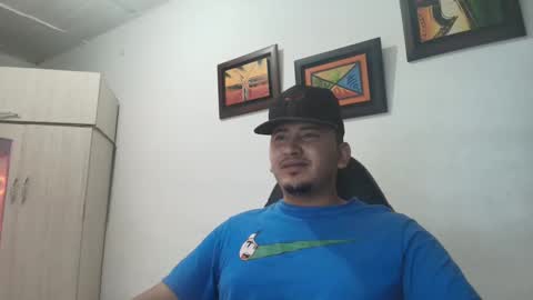 magic_milk23 online show from 10-30-25, 08:05