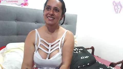 magic_stephany__ online show from 03-05-26, 01:40