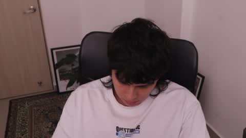 Tony Hoffa online show from 04-19-26, 07:49