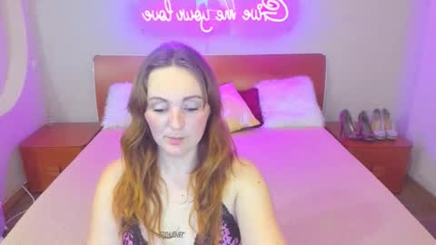 Lili and Bella online show from 02-02-26, 06:50