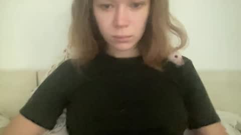 Snapshot of magicgirl50053 chatting on 11-04-25, 08:46 magicgirl50053 online show from 11-04-25, 08:46