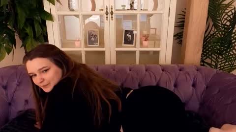 Emily online show from 03-27-26, 09:47