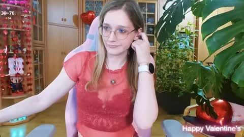 Nicole online show from 02-15-25, 06:44