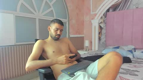 Magnus Alejo online show from 11-29-25, 11:24