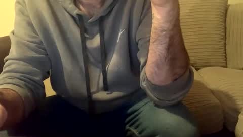 Snapshot of magnusryder chatting on 01-10-25, 12:06 Daddy Bear online show from 01-10-25, 12:06