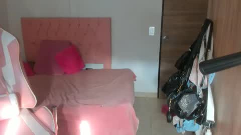 mahia_frizzy online show from 10-28-25, 08:44