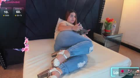 MAHIA online show from 10-20-25, 01:22