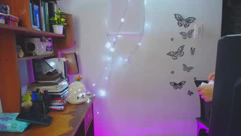 Snapshot of maia24 chatting on 12-15-24, 10:15 LIZZIE  SEE BELOW IMPORTANT INFORMATION online show from 12-15-24, 10:15