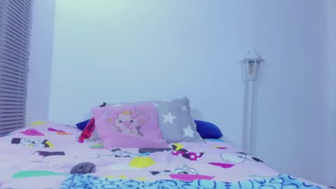 maia online show from 02-08-25, 12:28