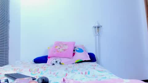 maia online show from 02-27-25, 12:23