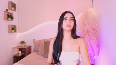 Snapshot of maia_lia_ chatting on 09-11-25, 07:25 MAIA  LIA  online show from 09-11-25, 07:25