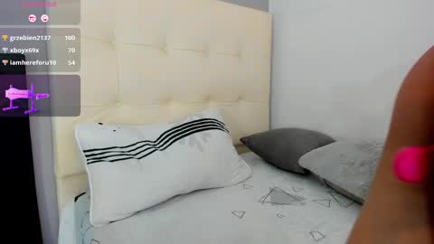 Maia online show from 02-23-25, 04:57