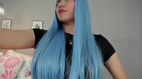 Maia online show from 10-07-25, 12:24