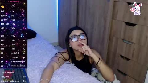 Snapshot of maiaa_evans chatting on 02-25-25, 03:52    t  online show from 02-25-25, 03:52