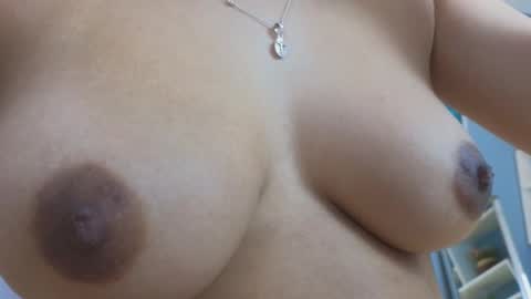 Snapshot of maiaa_ruiz chatting on 02-26-25, 01:41 Maiaa Ruiz online show from 02-26-25, 01:41
