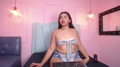 Maia online show from 10-28-25, 10:12