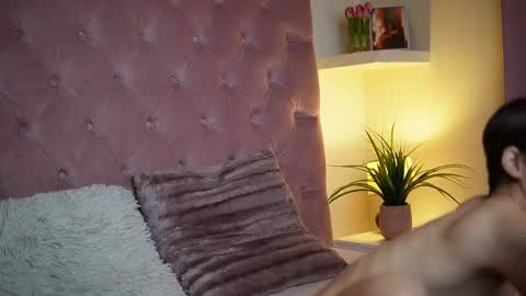  Maia  online show from 09-10-25, 09:37