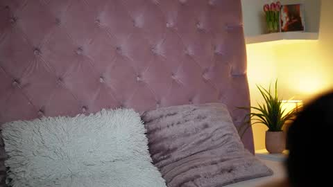  Maia  online show from 03-04-26, 09:32