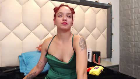 Snapshot of maiapark chatting on 12-03-24, 09:23 Maia online show from 12-03-24, 09:23