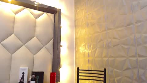 Snapshot of maiapark chatting on 12-12-24, 09:26 Maia online show from 12-12-24, 09:26
