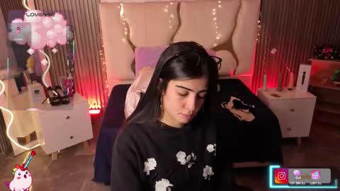 maiily_tay online show from 02-26-26, 12:48