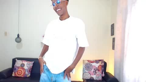 I am Maik online show from 01-25-25, 02:03