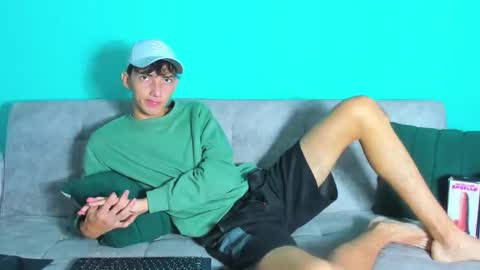 Maikol online show from 10-27-25, 12:42