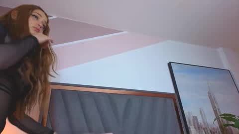 Mailin online show from 10-15-25, 02:22