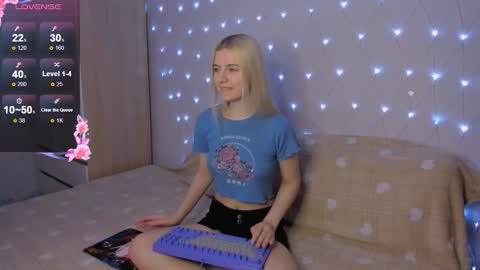 Your kitty online show from 03-02-26, 03:52