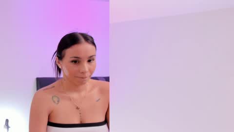 Snapshot of maily_zans chatting on 04-26-26, 07:33 Maily online show from 04-26-26, 07:33