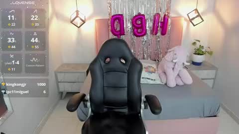  M A I L Y  online show from 02-07-25, 02:26