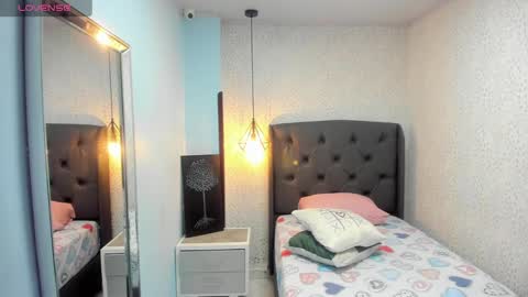  M A I L Y  online show from 02-19-25, 04:00