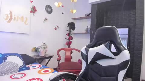 Carolina Barrantes Munera online show from 02-15-25, 12:01