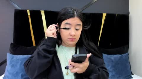 Snapshot of maite_grays chatting on 06-04-26, 12:00 M A I T E online show from 06-04-26, 12:00