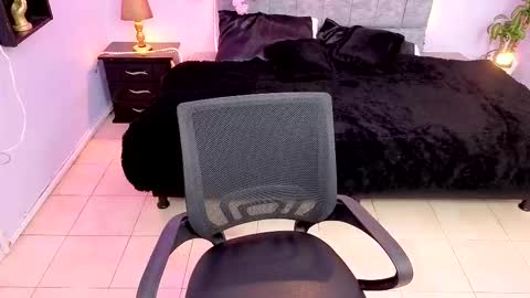 MAITE STONE1 online show from 09-30-25, 03:55