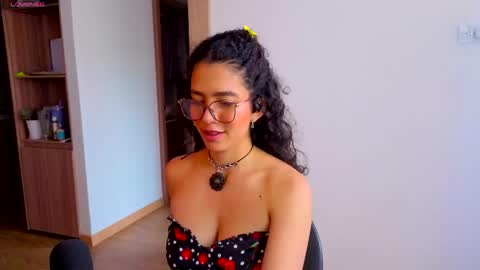   Lauu online show from 04-29-26, 06:14