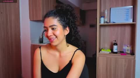   Lauu online show from 05-27-26, 01:57