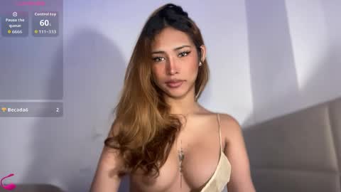 Snapshot of majestic_princesslei chatting on 06-03-26, 02:14 Lei online show from 06-03-26, 02:14