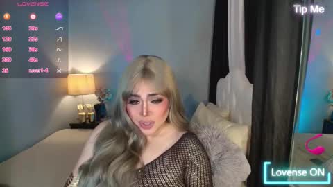 Snapshot of majestydannaxx chatting on 11-10-25, 04:11 majestydannaxx online show from 11-10-25, 04:11