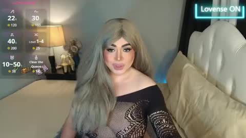 Snapshot of majestydannaxx chatting on 05-07-26, 02:28 majestydannaxx online show from 05-07-26, 02:28