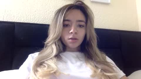 Snapshot of majo_gomezz chatting on 05-03-26, 11:44 majo_gomezz online show from 05-03-26, 11:44