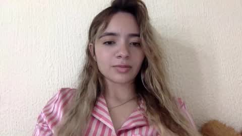 Snapshot of majo_gomezz chatting on 05-14-26, 03:02 majo_gomezz online show from 05-14-26, 03:02