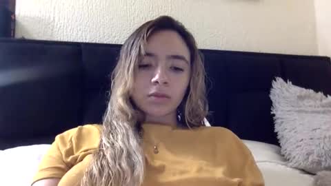 Snapshot of majo_gomezz chatting on 05-30-26, 04:20 majo_gomezz online show from 05-30-26, 04:20