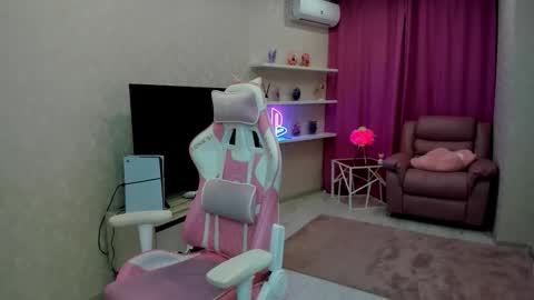 Chloe online show from 02-20-26, 03:25