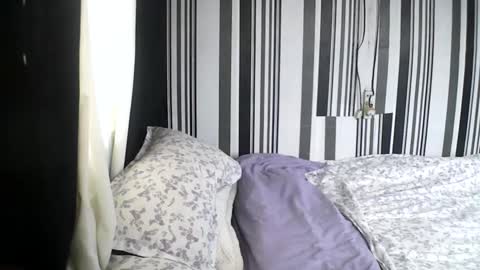 Snapshot of makekeanacum chatting on 02-05-25, 04:48 SWEET KEANA online show from 02-05-25, 04:48