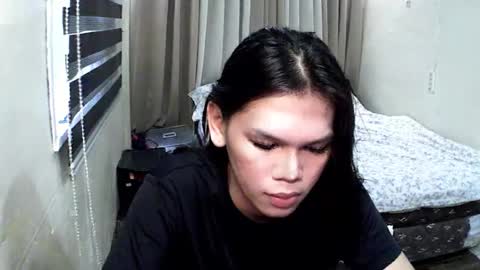 Snapshot of makekeanacum chatting on 11-12-25, 08:26 SWEET KEANA online show from 11-12-25, 08:26