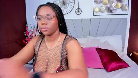 makena online show from 02-08-26, 03:32