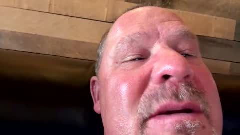 makeyousquirt1969 online show from 01-09-26, 08:32