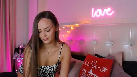 Lia  online show from 01-06-26, 05:11