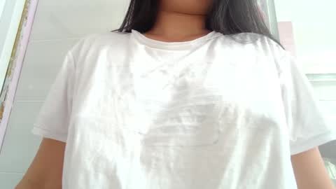 Snapshot of makulato chatting on 06-04-26, 02:12 Maya online show from 06-04-26, 02:12